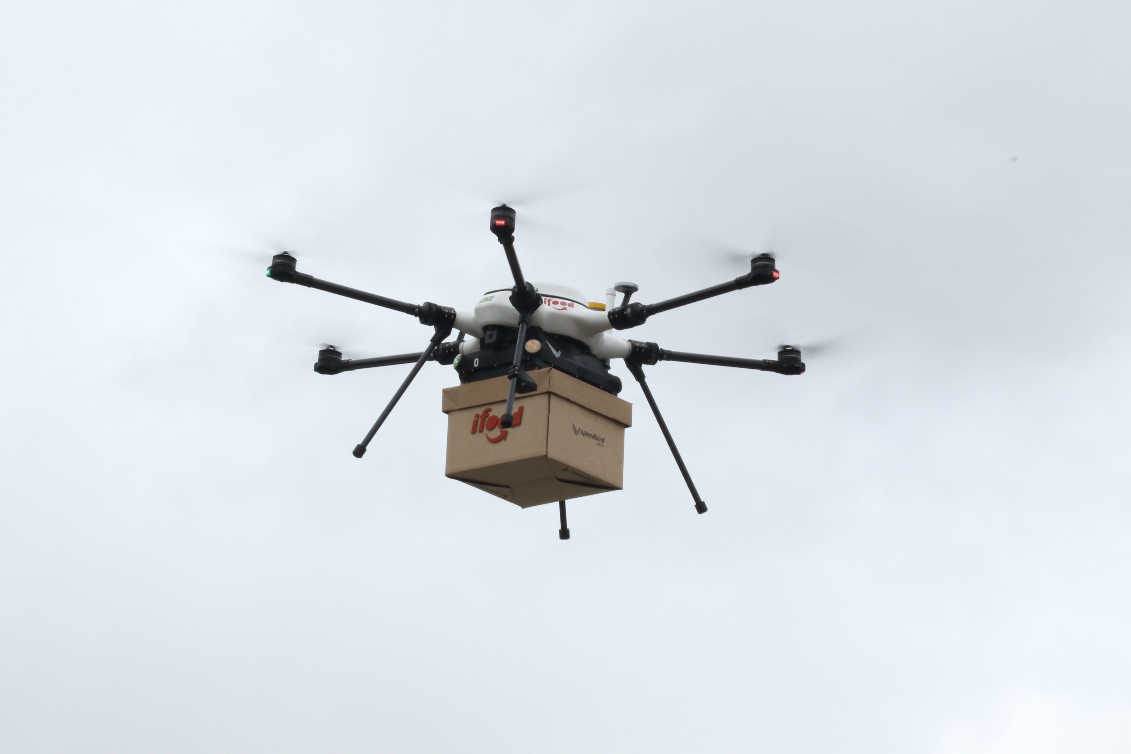 iFood retoma entregas por drone em Aracaju e mira expansão nacional