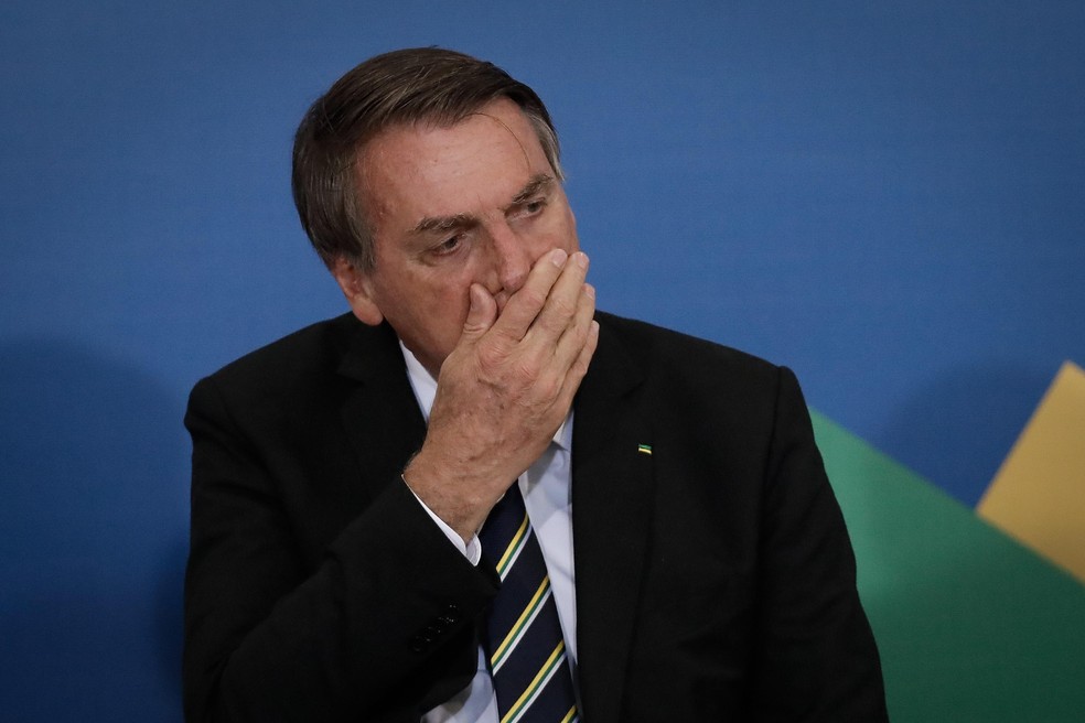 Irritado com pergunta sobre 'rachadinha', Bolsonaro abandona entrevista na  Jovem Pan | Política | Valor Econômico