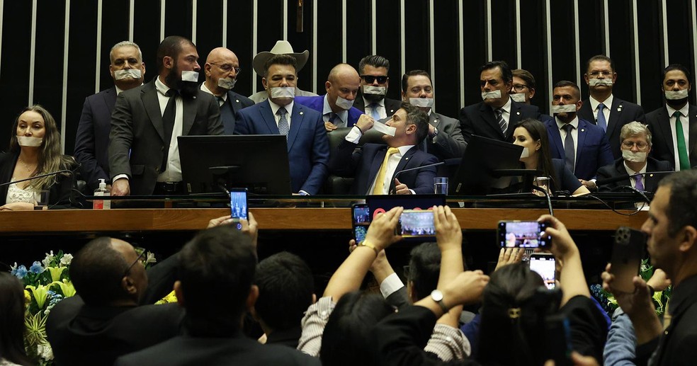 Motim de deputados de oposição  — Foto: José Cruz/Agência Brasil