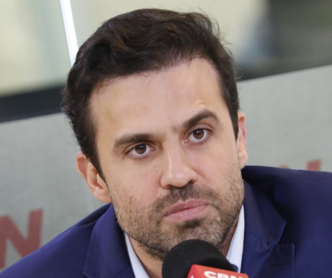 Marçal tumultua para reforçar Flávio - QTU Questões do Universo