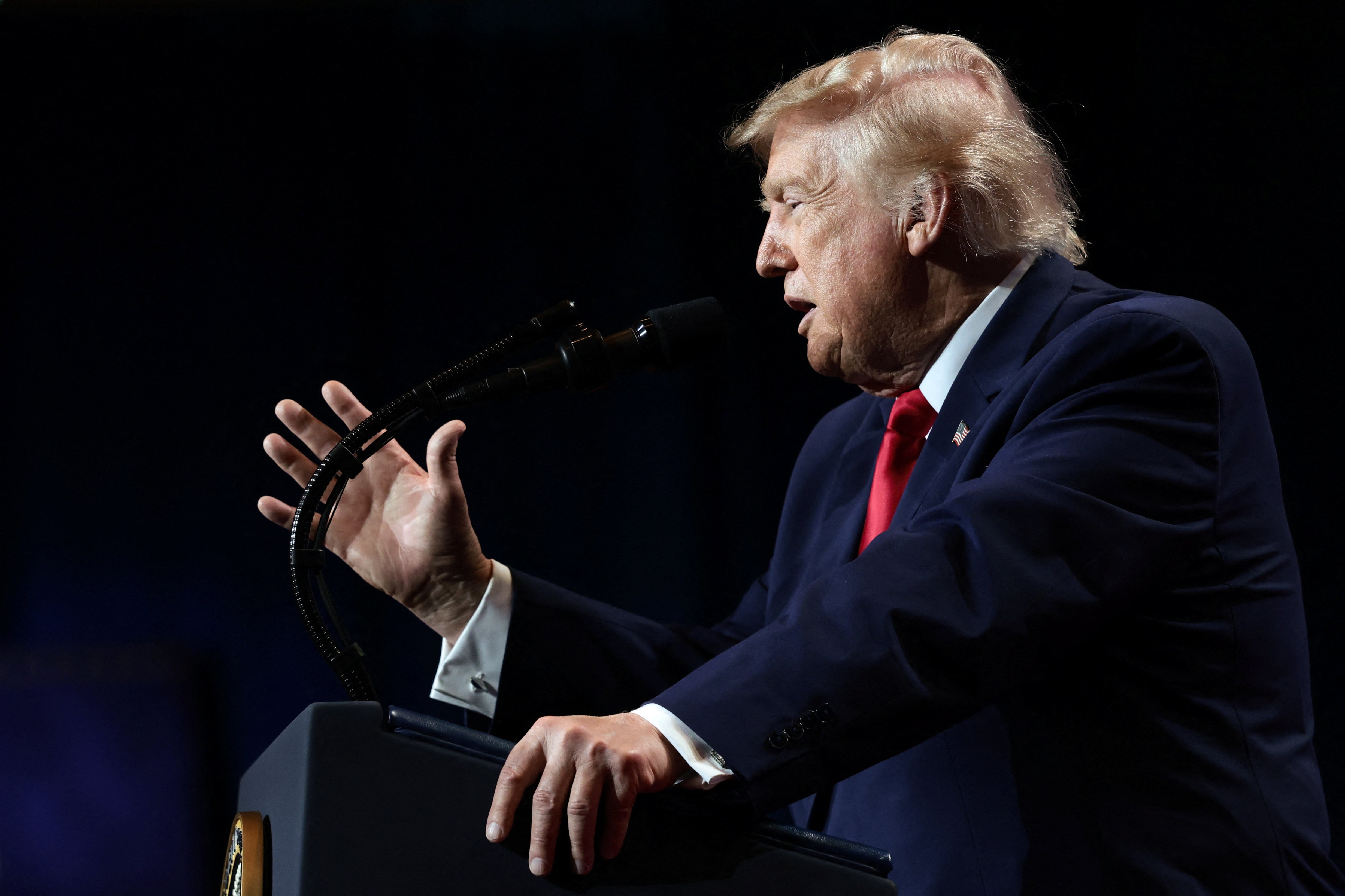Empresa de mdia de Donald Trump tem prejuzo de US 238 m | Mundo | QTU - Notícias