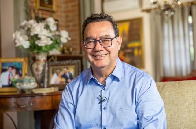 Avante afirma que escritor Augusto Cury é pré-candidato à Presidência