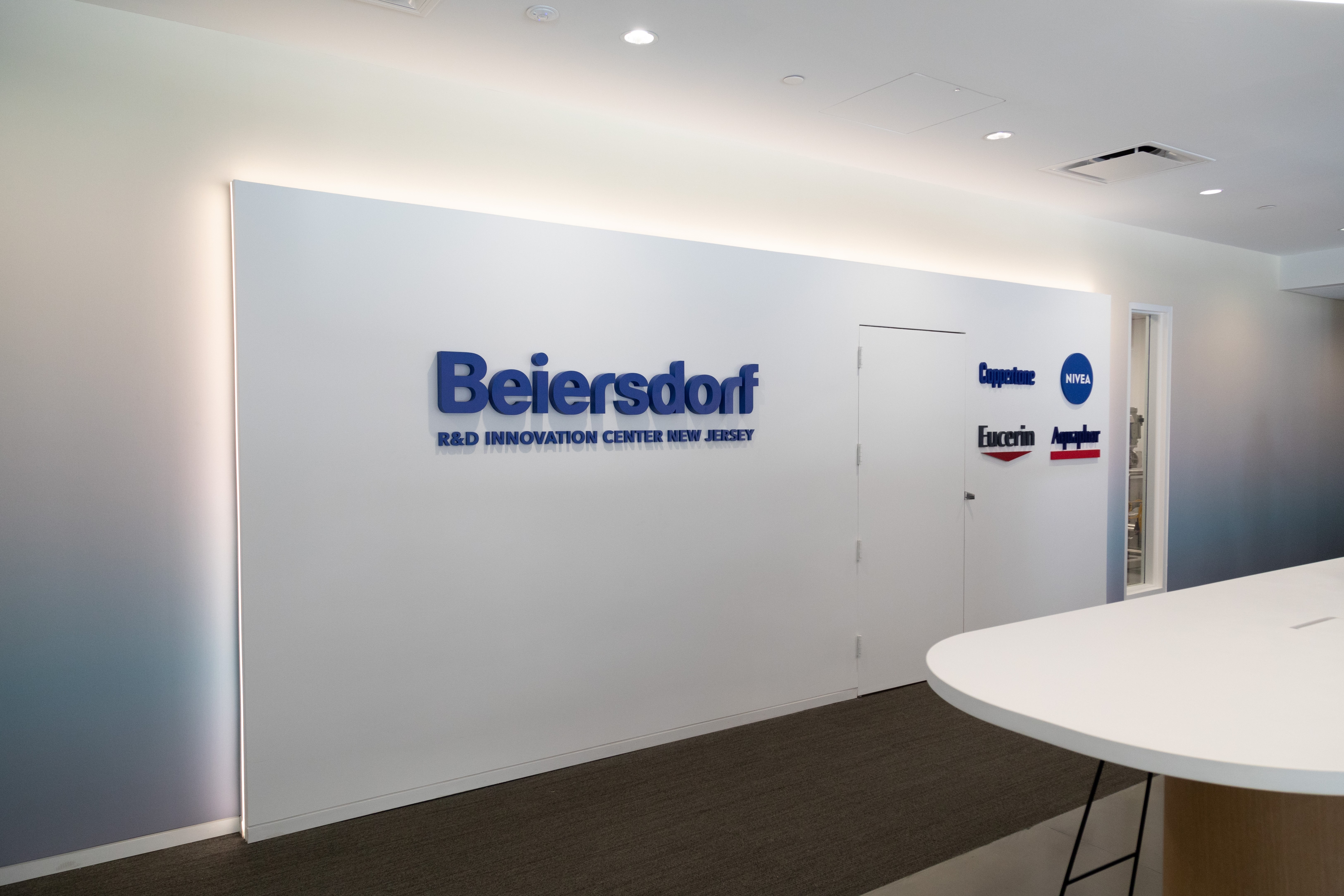 Beiersdorf reduz projeção para 2026 com recuperação lenta da Nivea - QTU Questões do Universo