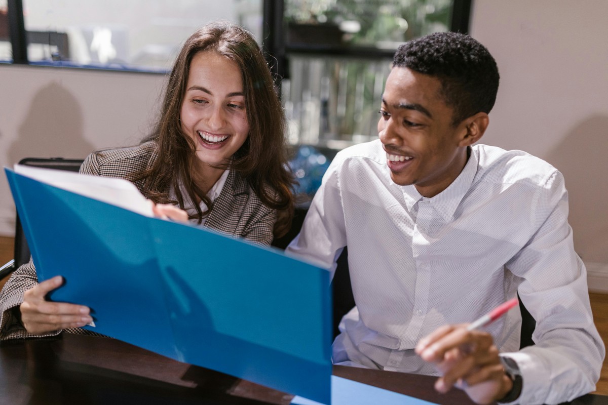 Imagem da Notícia 10 empresas com vagas de estágio abertas