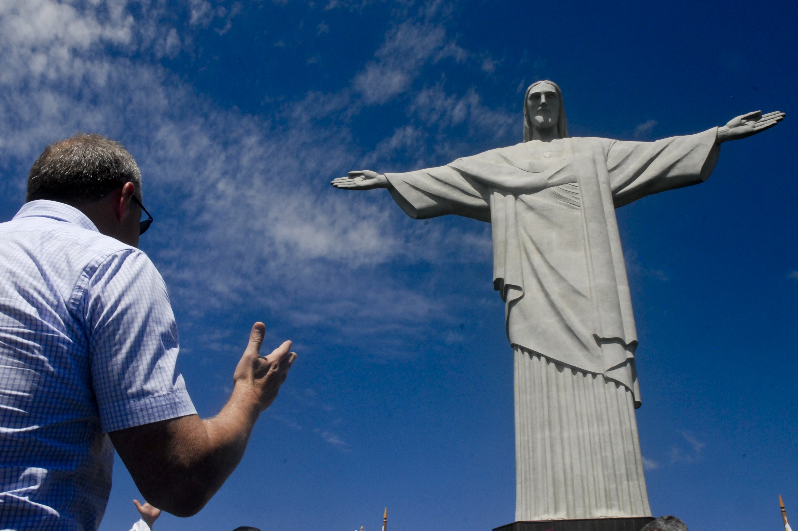 OCDE vê mais desaceleração no Brasil com tarifas de Trump