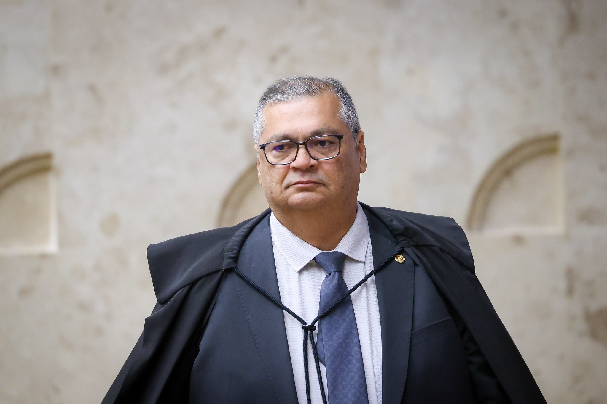 Dino determina que TCU envie à PF dados sobre R$ 694 milhões em "emendas pix"