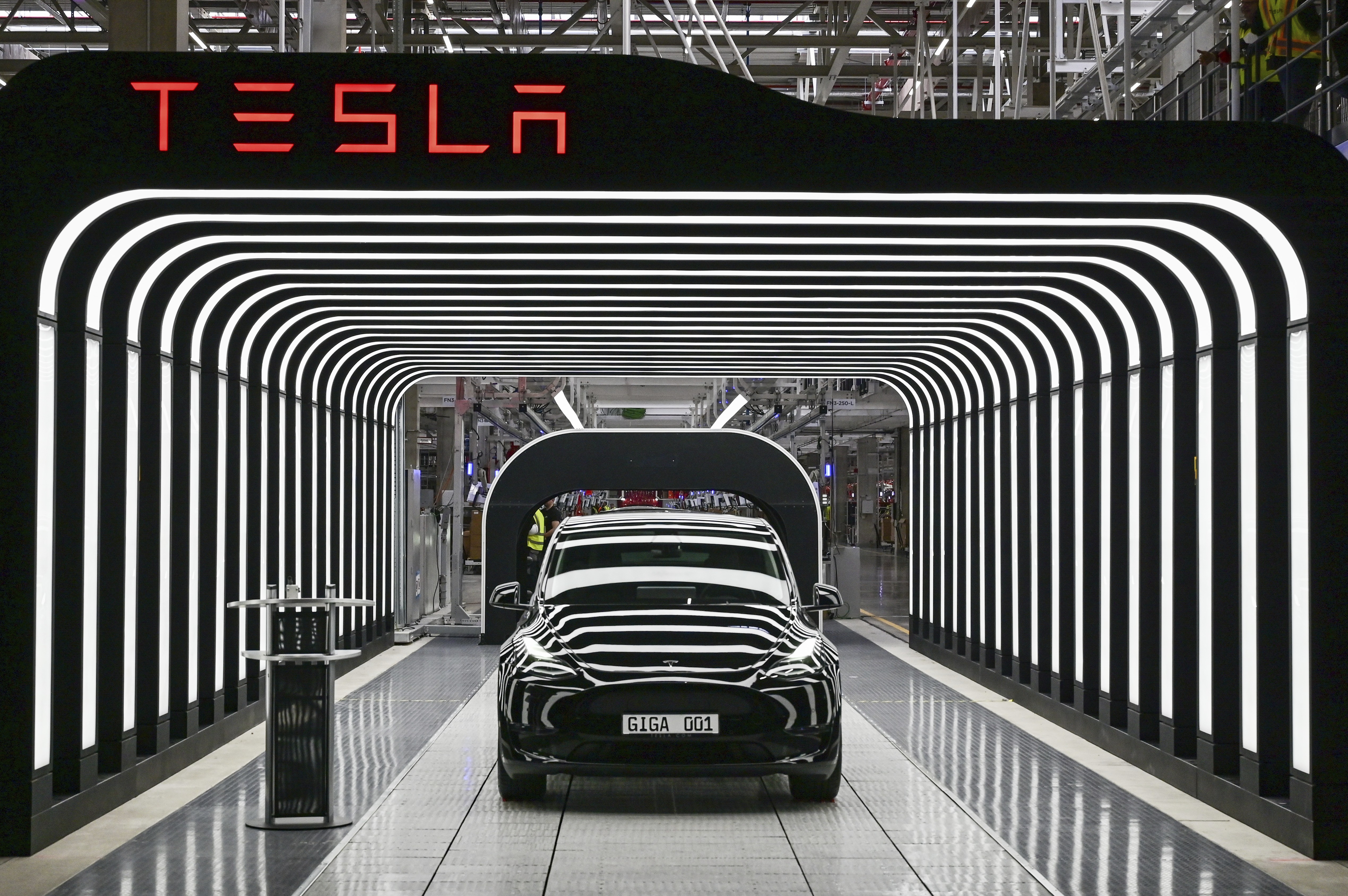 Tesla investe US$ 250 milhões em ‘gigafábrica’ na Alemanha