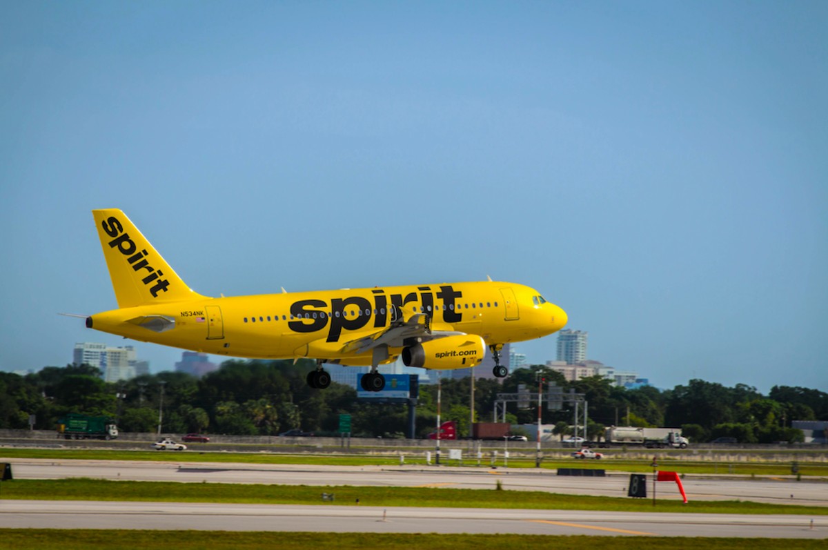 Trump evalúa rescate de Spirit Airlines tras crisis del petróleo