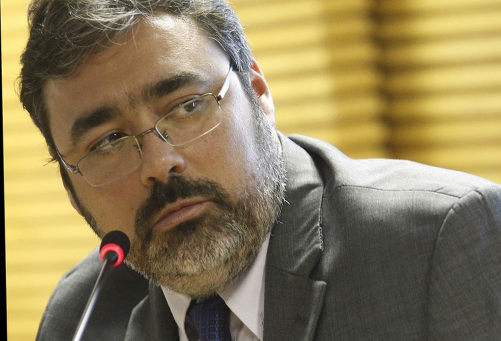 Manoel Pires, coordenador do Observatório de Política Fiscal: discussão se tornou inadiável diante dos números do Orçamento — Foto: Dênio Simões/Valor