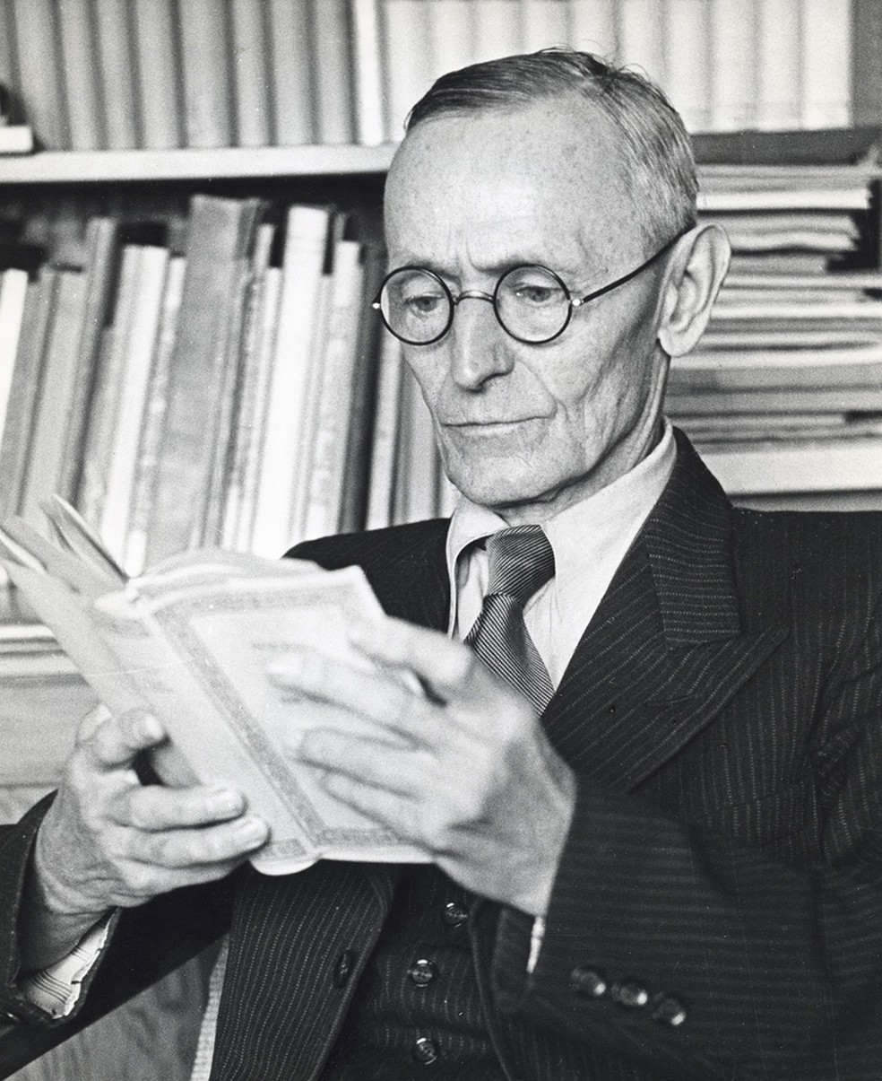 Hesse, prêmio Nobel de Literatura de 1946, tinha profundo interesse pela psicanálise — Foto: Wikipedia