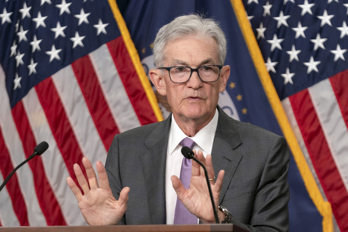 FT: Presidente do Fed conclama universitários nos EUA a proteger ...