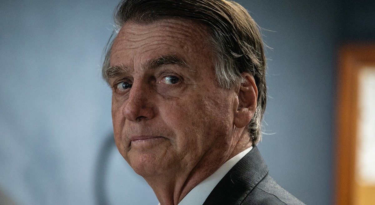 Defesa de Bolsonaro nega descumprimento de medidas e diz que responderá