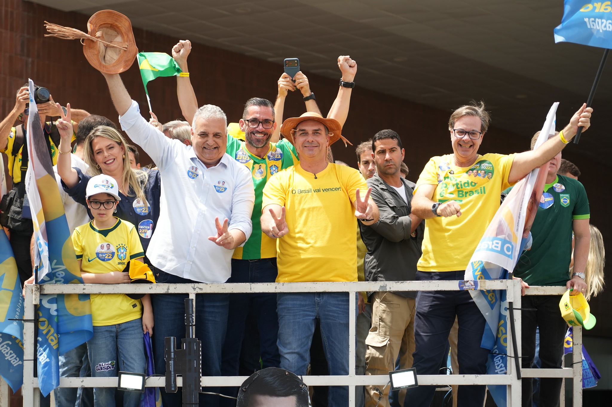 Flávio estreia campanha no Nordeste em agenda em Maceió sem Lira e JHC - QTU Questões do Universo