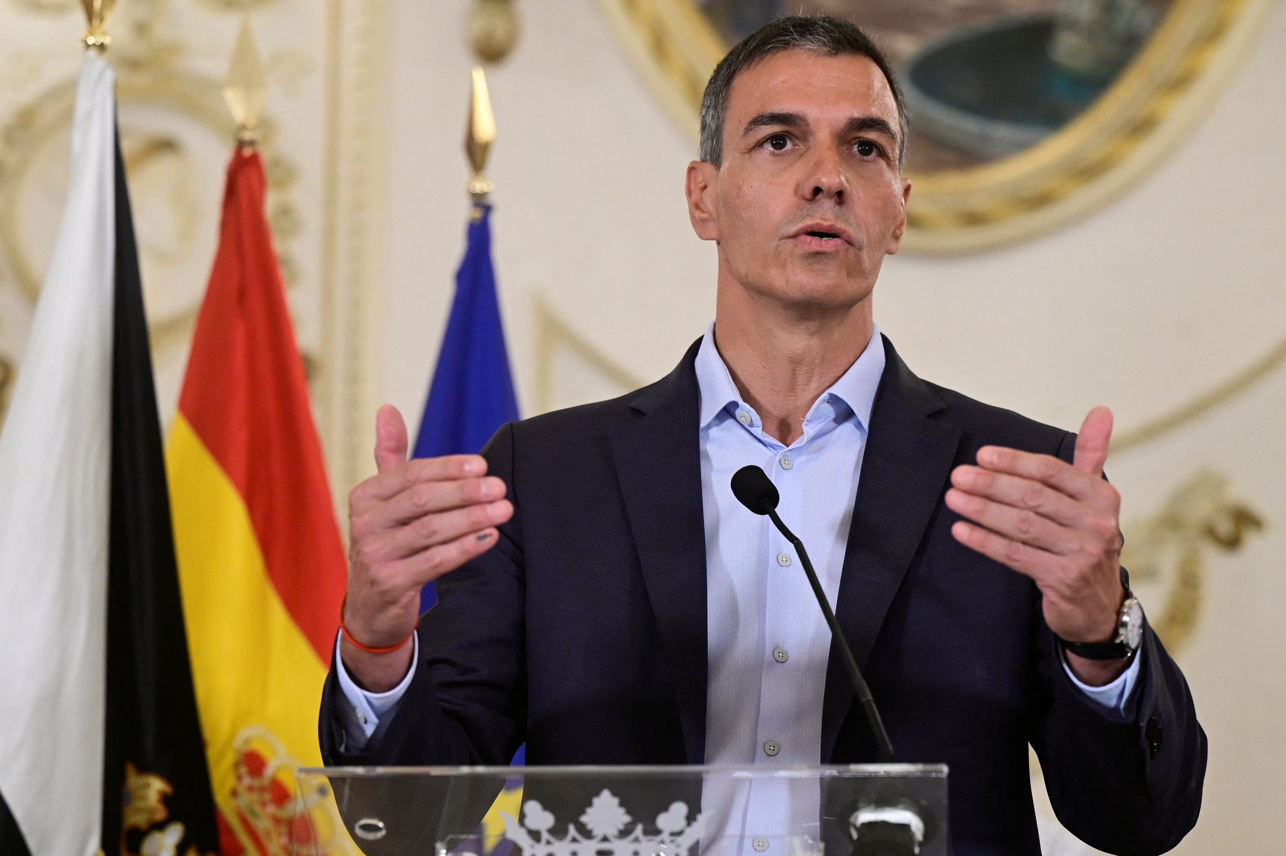 Ministros da UE vão discutir a crise migratória na Espanha após críticas de Sánchez - QTU Questões do Universo