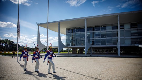 Prefeitos vão a Brasília pedir parcelamento de dívidas previdenciárias e dos precatórios
