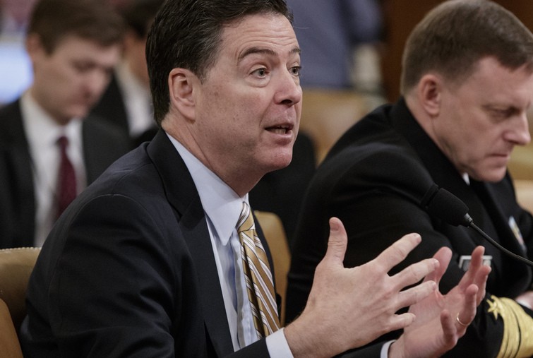 Governo Trump denuncia ex-diretor do FBI Comey pela segunda vez, diz fonte