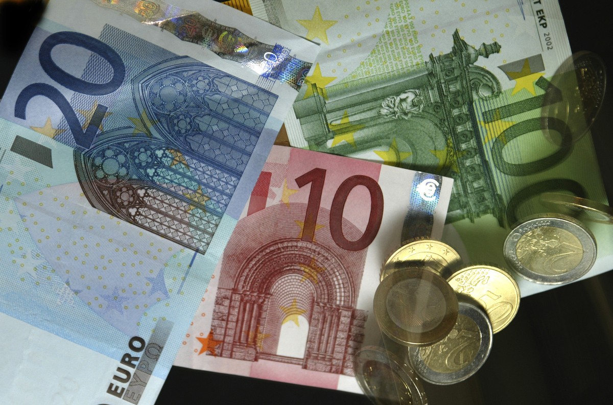 Crescimento de 0 7% no PIB não evitará recessão técnica na zona do euro