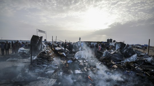 Após ataque de Israel contra área humanitária matar 45 em Rafah, Netanyahu fala em 'acidente trágico'