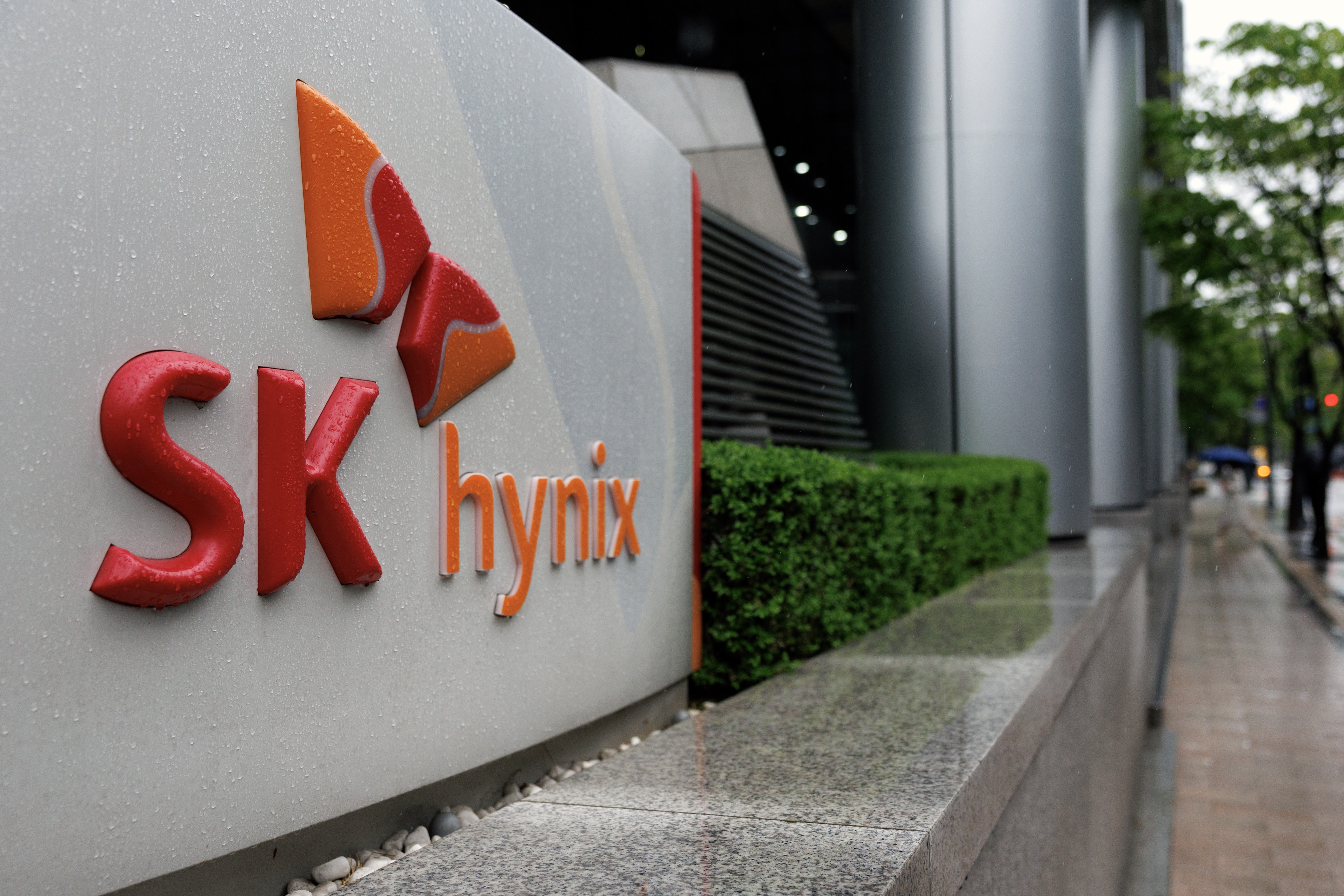 Euforia com a IA leva Micron e SK Hynix ao ‘clube do trilhão’