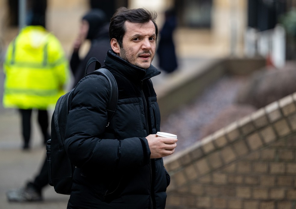 Redinel Korfuzi, ex-analista da Janus Henderson, e sua irmã foram considerados culpados por uso de informação privilegiada — Foto: Chris J. Ratcliffe/Bloomberg