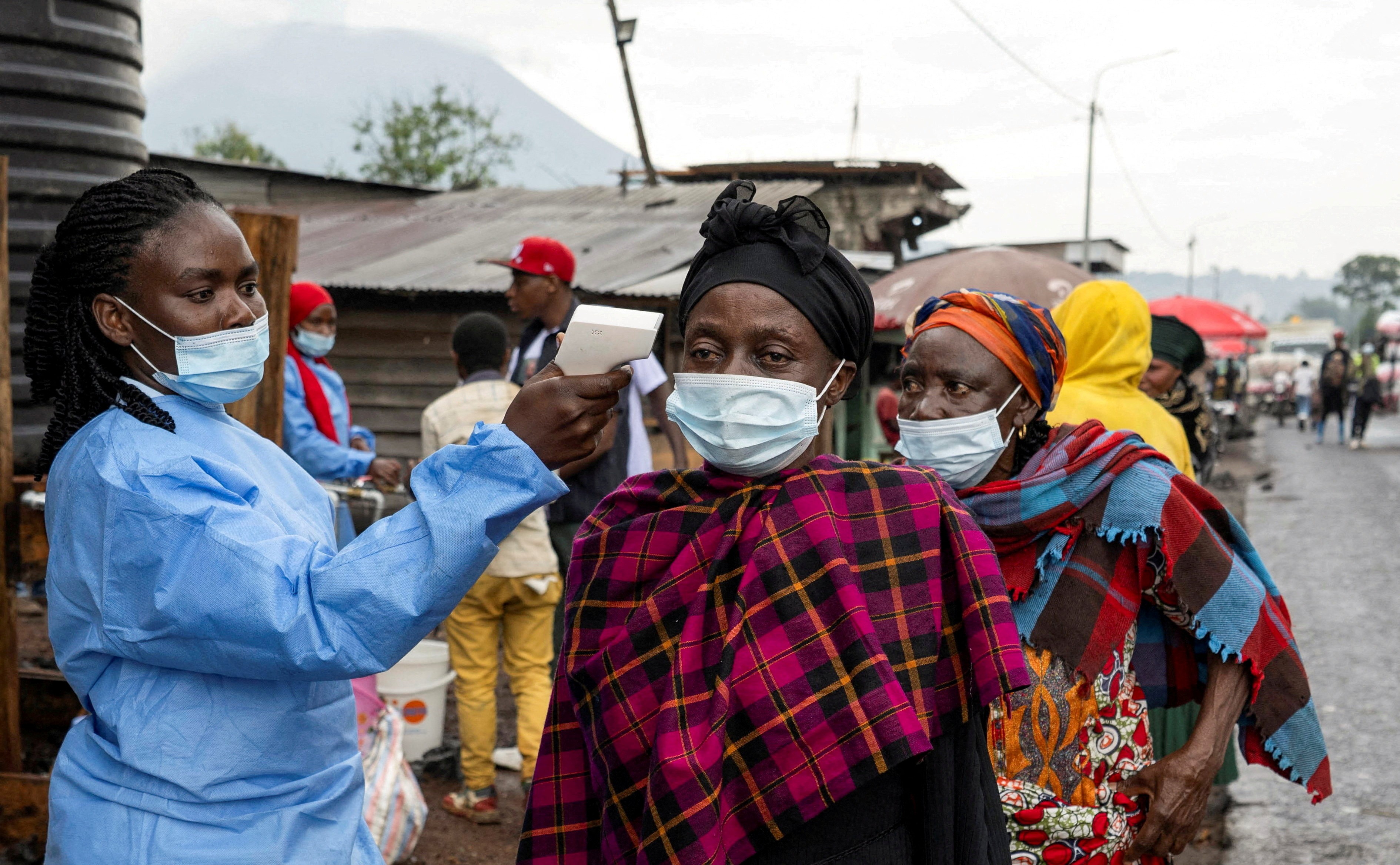 Teste de tratamento para ebola da cepa Bundibugyo começa na RDC, diz OMS