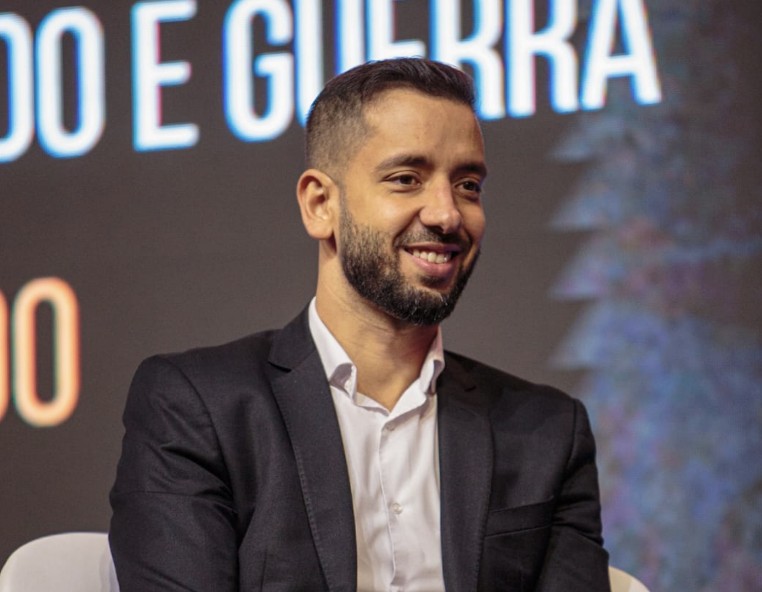 Gestão por IA: por que a categoria do CRM começa a ser repensada