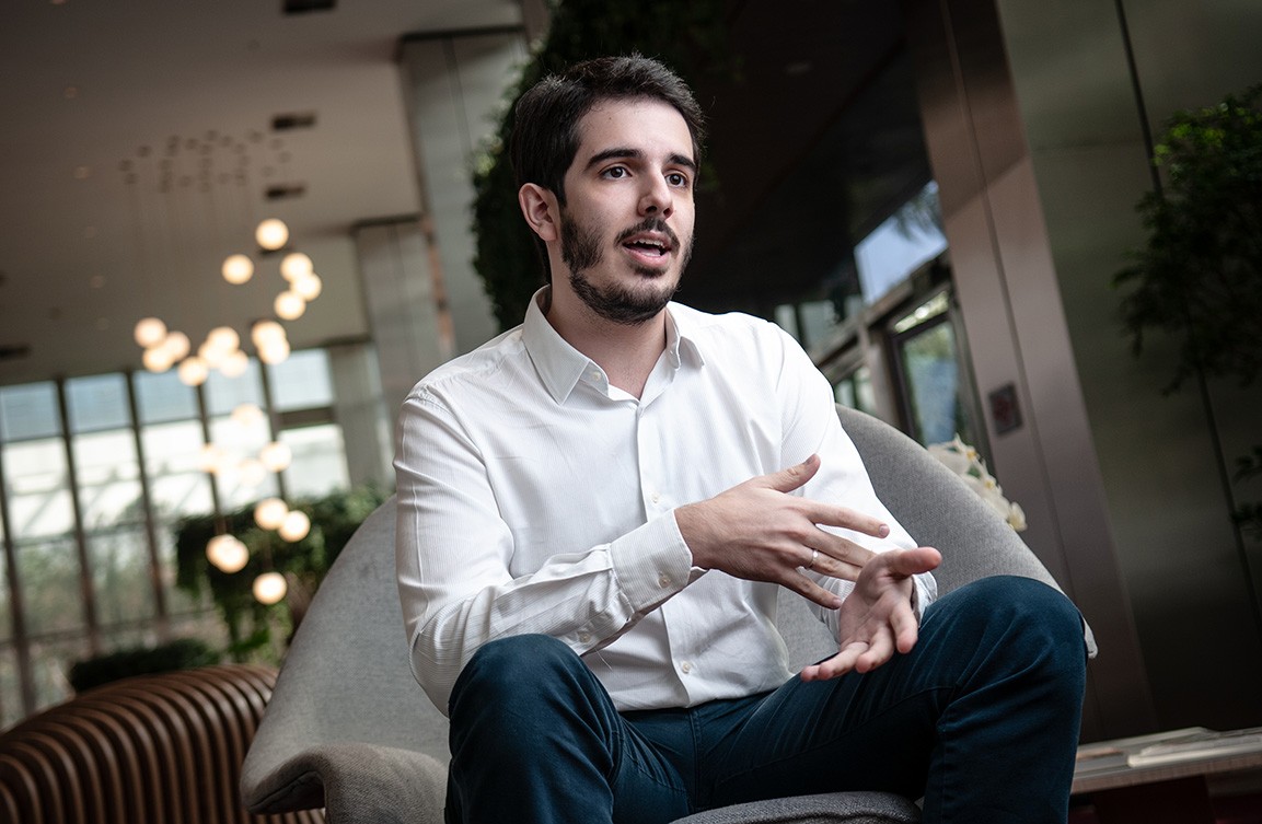 Fim da jornada 6x1 pode ter impacto negativo no PIB, mas não é ‘palavra final’, diz Santander