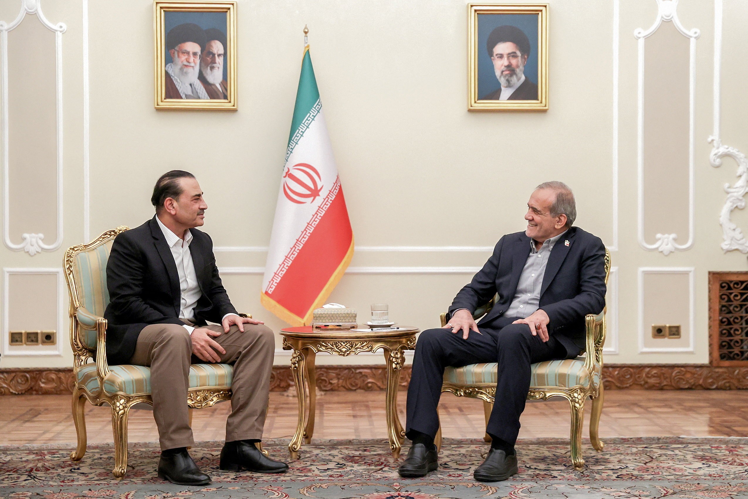 Paquistão alerta Irã para que contenha houthis após ataques contra a Arábia Saudita - Foto