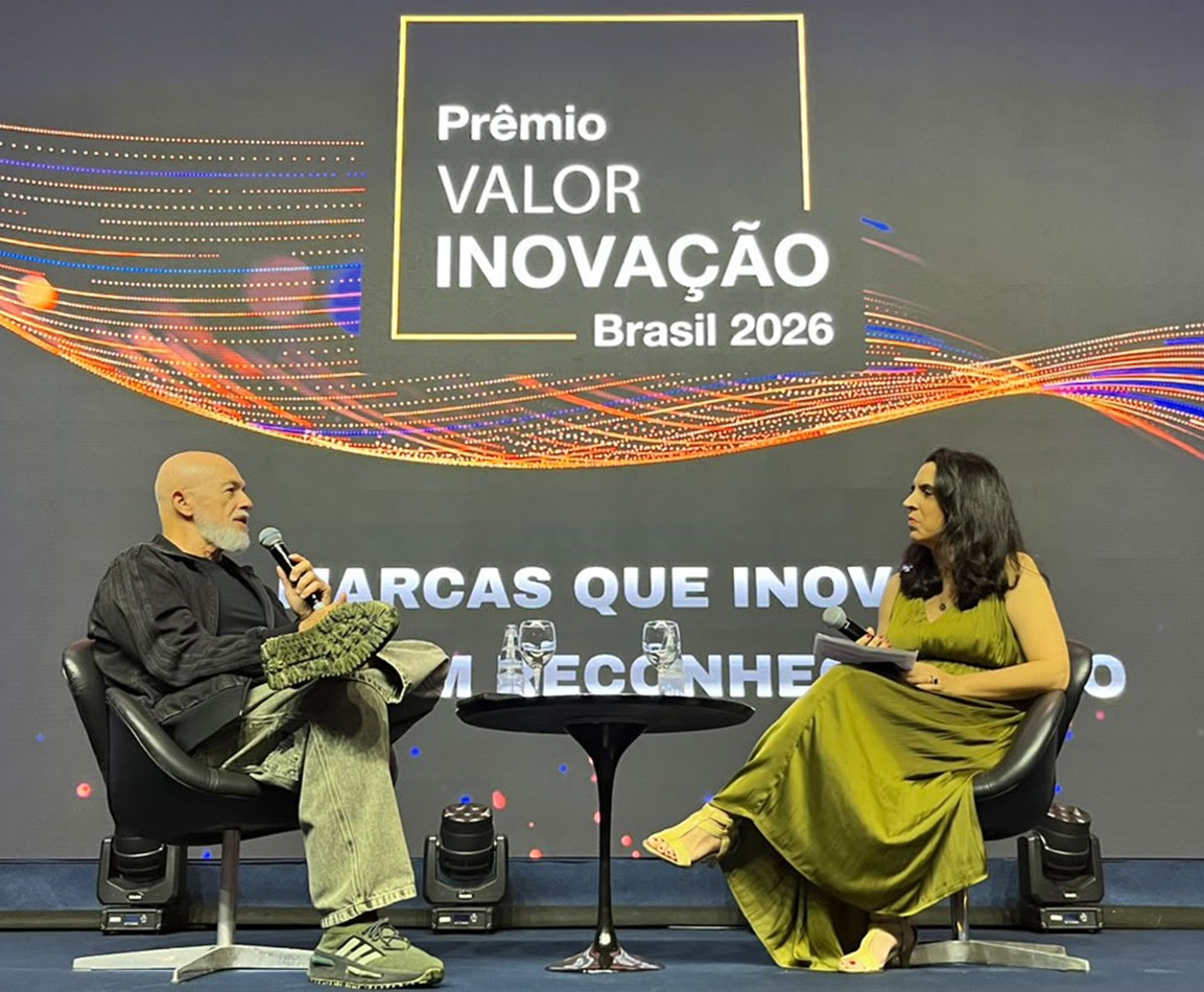 Muito além do discurso - QTU Questões do Universo