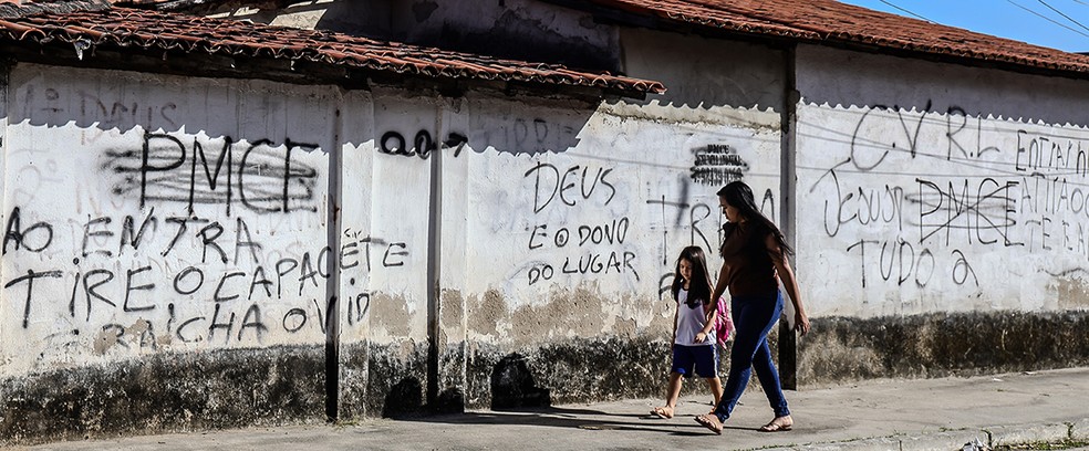Nas cidades mais violentas do Ceará, facções criminosas intimidam moradores e policiais e disseminam o medo — Foto: Jarbas Oliveira/Valor