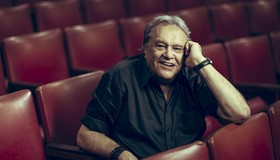 Conheça a trajetória de Dennis Carvalho na TV brasileira