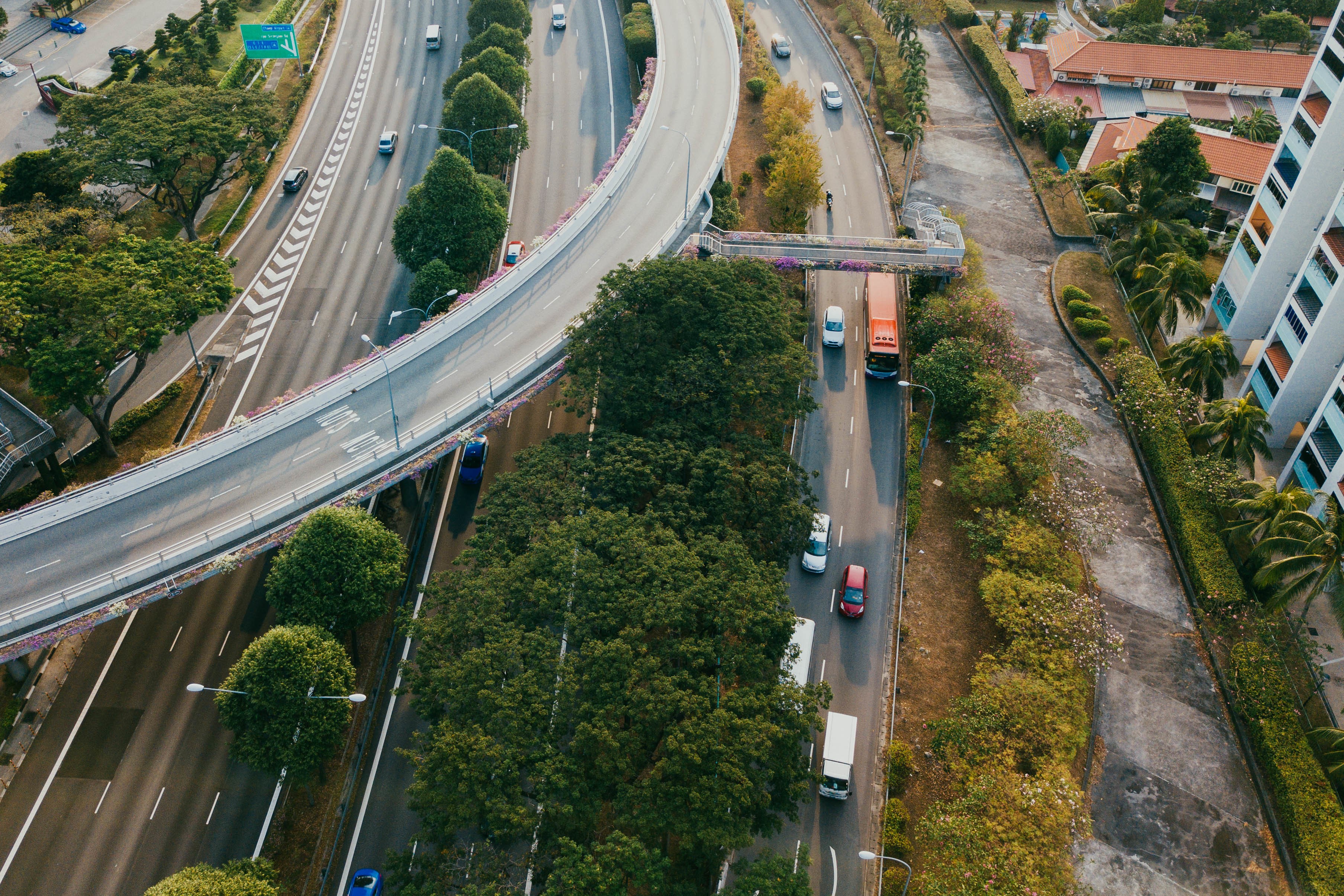 Ineficiência logística amplia emissões no transporte