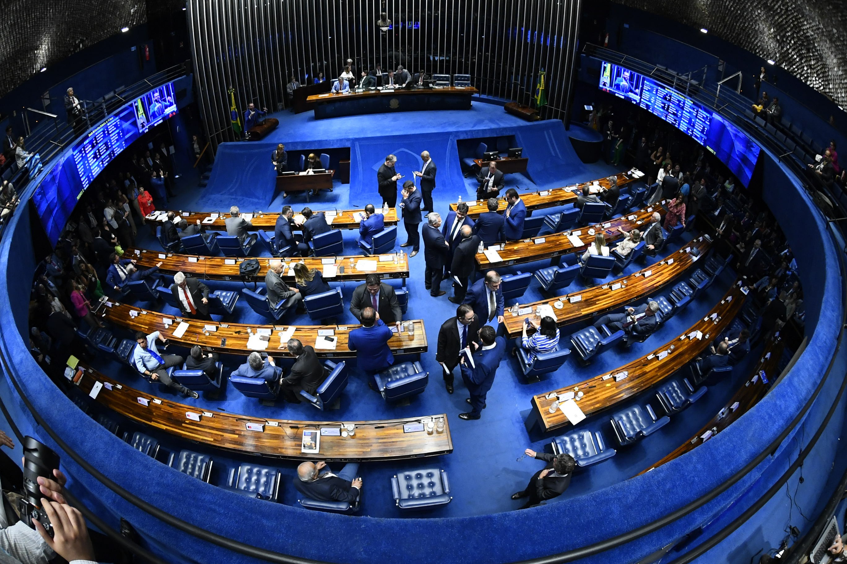 Além de ministérios, Centrão sugere dividir com PT lideranças no Congresso