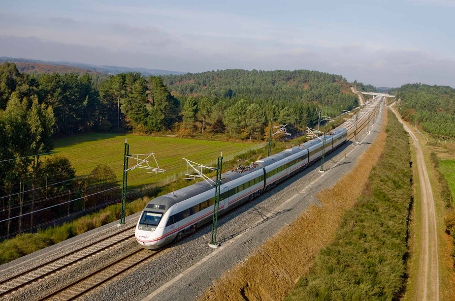 Trem da Renfe, estatal ferroviária da Espanha