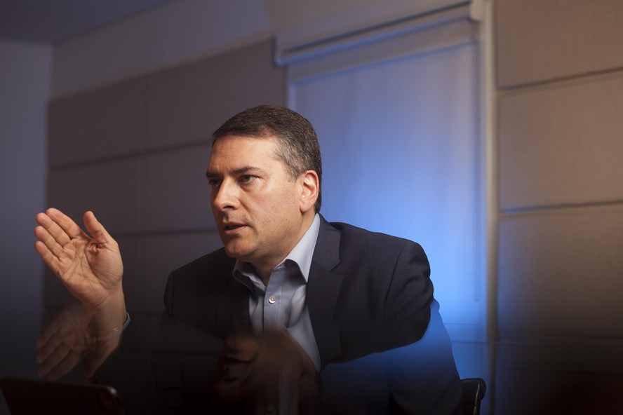 Pimentel também renunciou da cadeira que tinha no conselho de administração da companhia