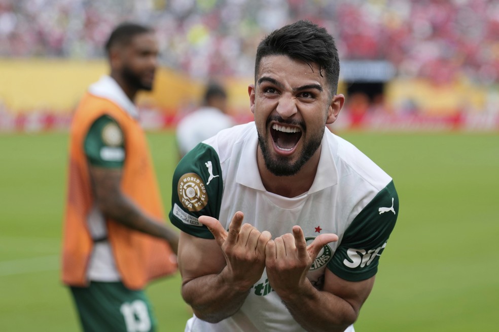 José Manuel Lopez, do Palmeiras — Foto: Seth Wenig/AP Photo