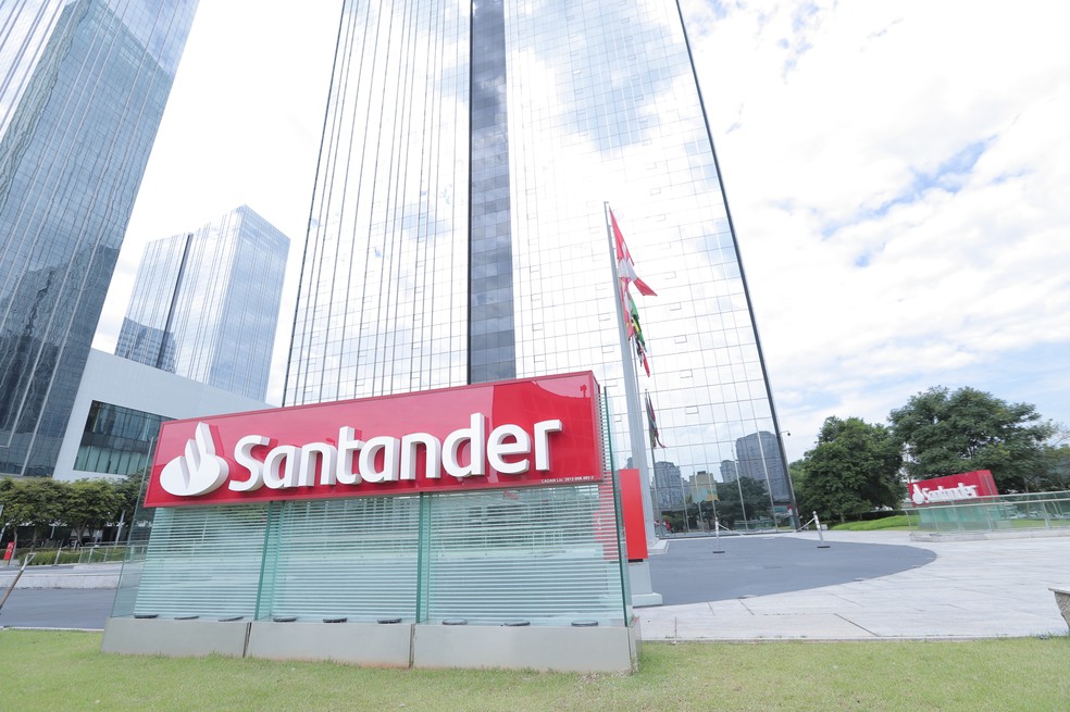 Terceiro maior banco privado do país, Santander teve margem financeira bruta de R$ 13,145 bilhões no primeiro trimestre — Foto: Divulgação