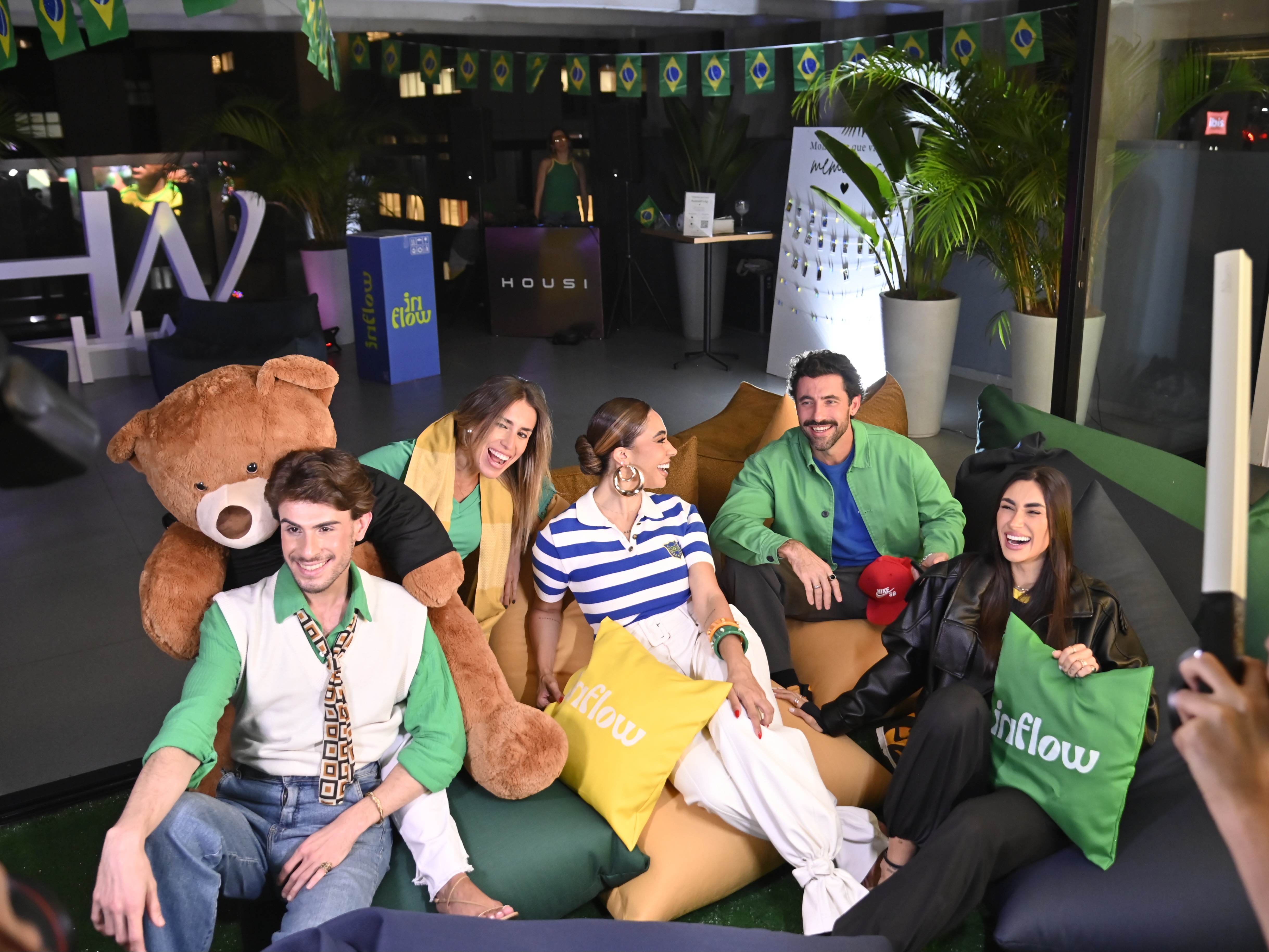 Inflow realiza evento de abertura da Copa na Housi