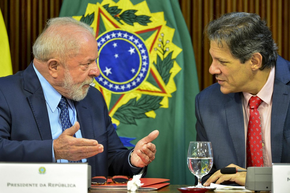 O presidente Luiz Inácio Lula da Silva e o ministro da Fazenda, Fernando Haddad — Foto: Marcelo Camargo/Agência Brasil