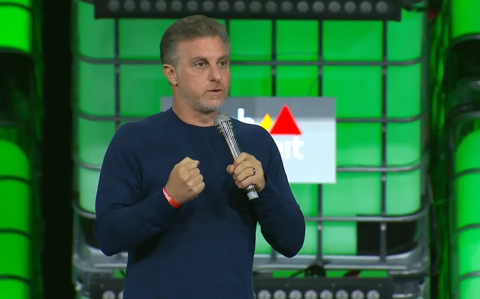 Luciano Huck, apresentador da TV Globo, avalia compra do Will Bank.