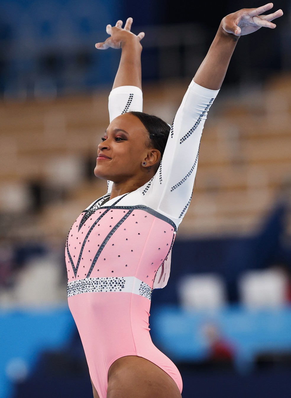 Brasil conquista a prata inédita no Mundial de Ginástica Artística sob  liderança de Rebeca Andrade - Estadão