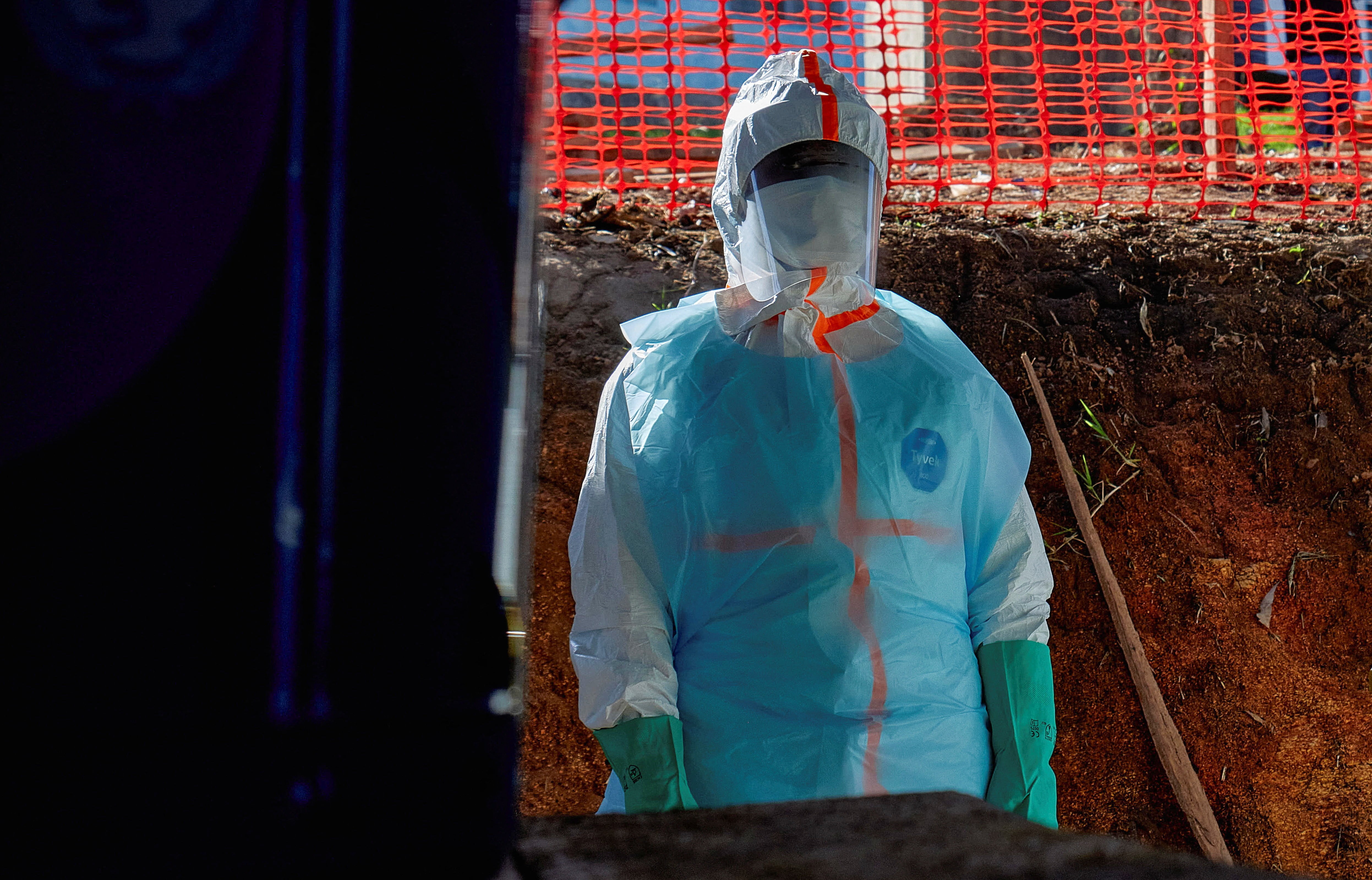 Congo amplia exames para ebola diante de incerteza sobre a real dimensão do surto