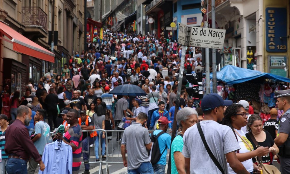 Comércio da região da Rua 25 de Março, na cidade de São Paulo — Foto: Rovena Rosa/Agência Brasil