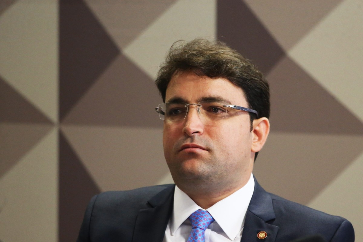 Who Is Willer Tomaz, Flávio Bolsonaro’s Friend, and Why He Appears in a Bets-Linked Money Laundering Probe