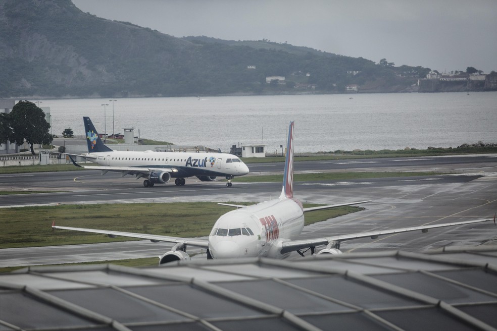 Aeronautas: se proposta for aprovada, a categoria não iniciará a greve marcada para o dia 29 — Foto: Foto: Fernando Lemos/Agencia O Globo