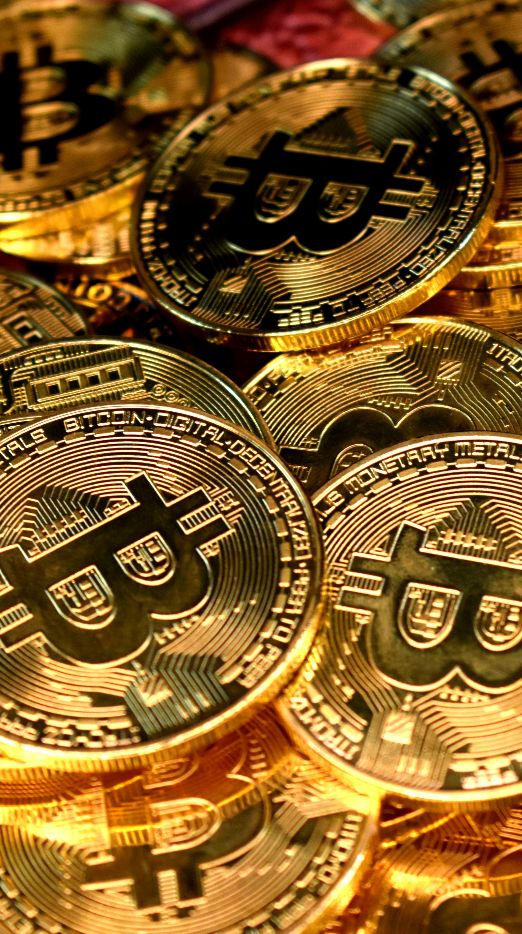 Após alta recorde, Bitcoin caiu 9% de uma vez | Criptomoedas | Valor  Econômico