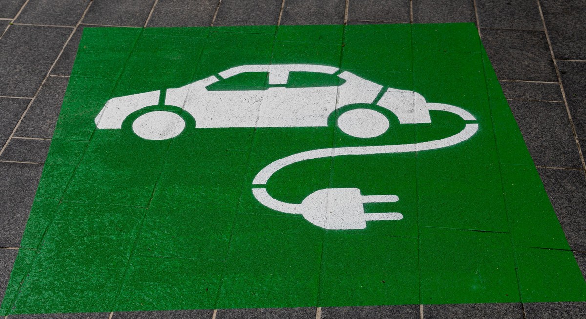 Montadoras japonesas adotam tecnologia chinesa para acelerar produção de veículos elétricos