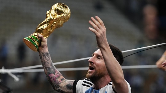 Messi pode estampar nota de 1 mil pesos como homenagem ao tricampeonato da Argentina