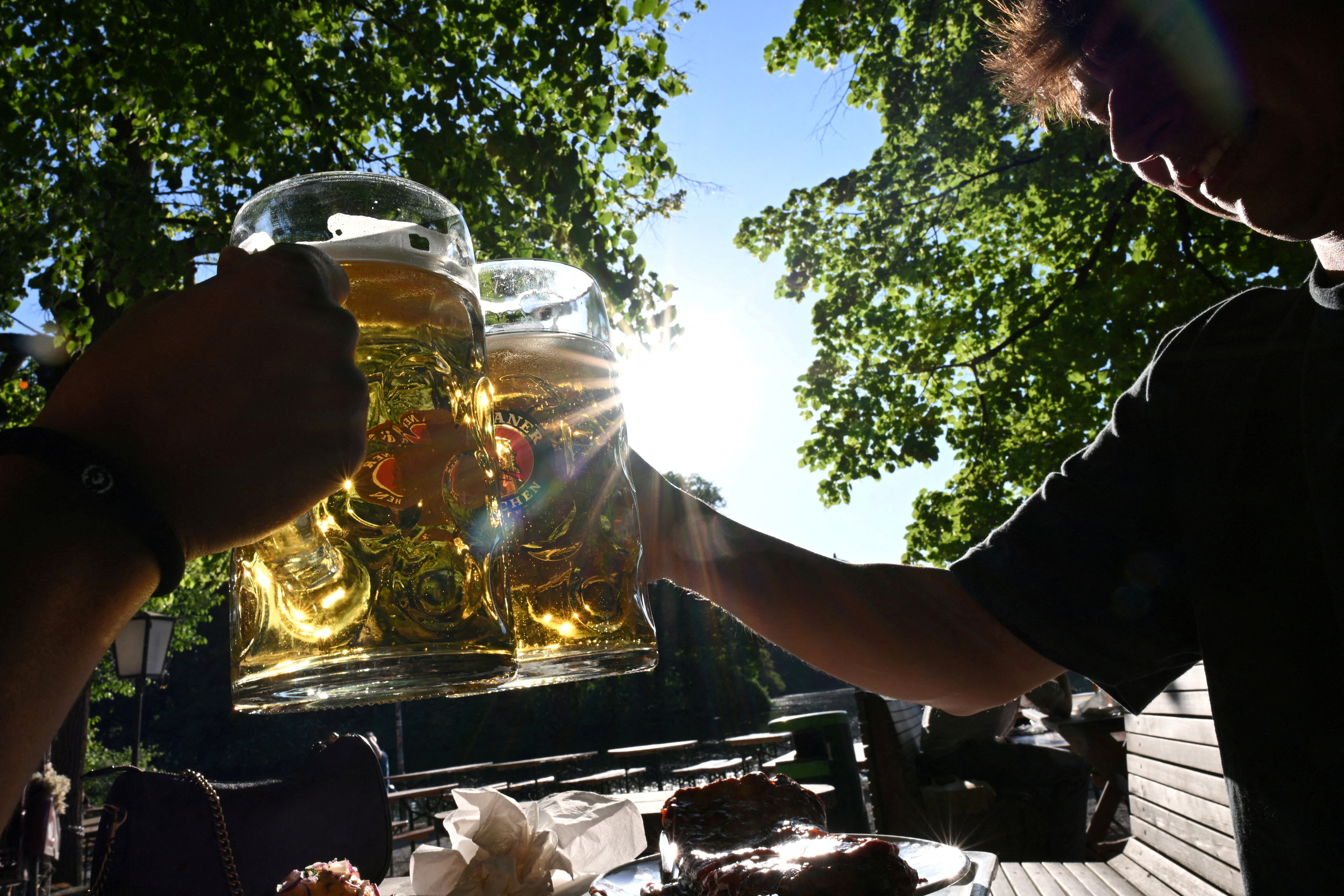 Calor extremo coloca à prova consumo de bebidas alcoólicas e afeta fabricantes na Europa