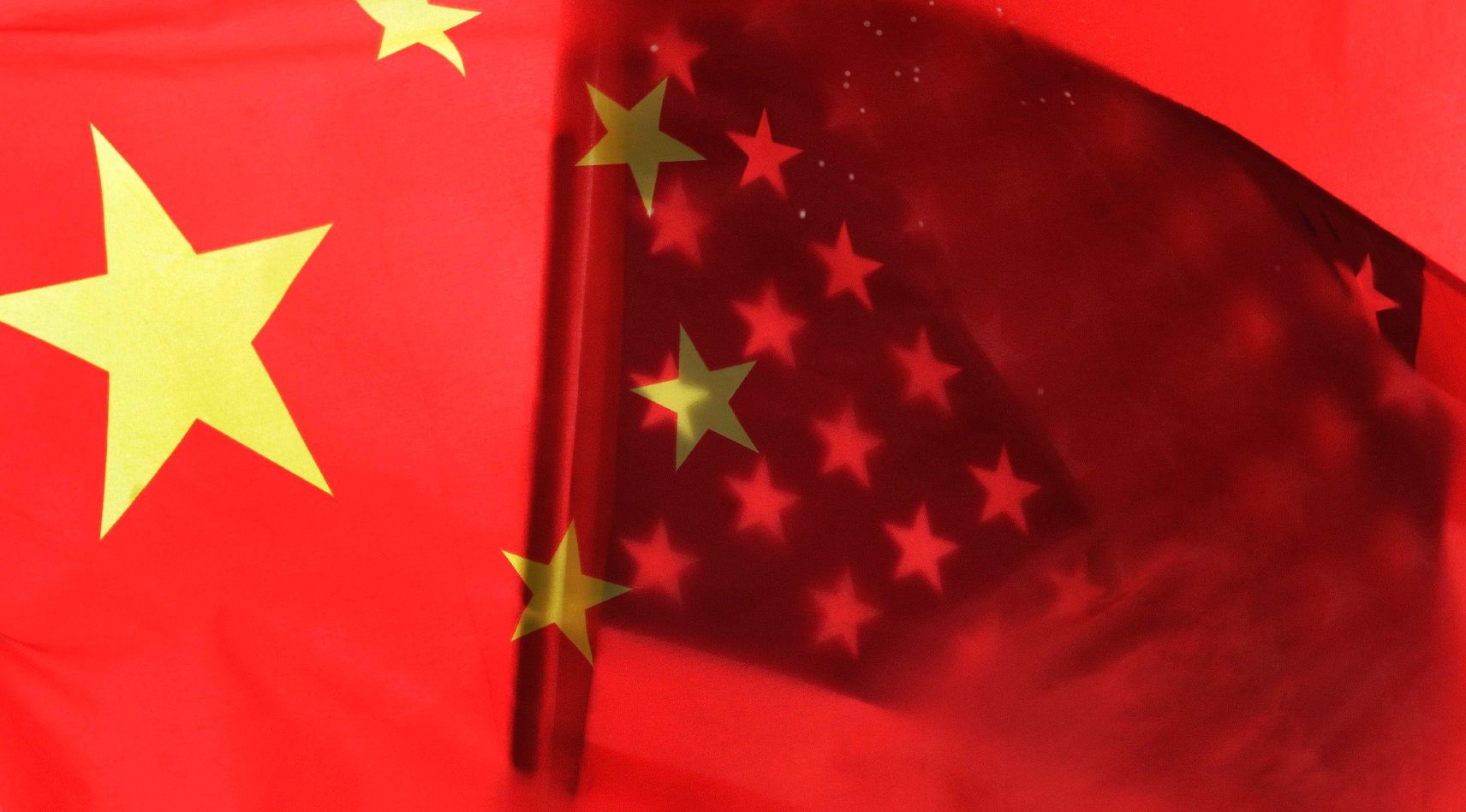Negociações trilaterais de desarmamento nuclear com EUA e Rússia são “irracionais”, diz China